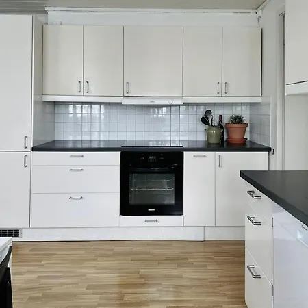 Apartment Supersentralt, Lyst Og Romslig
